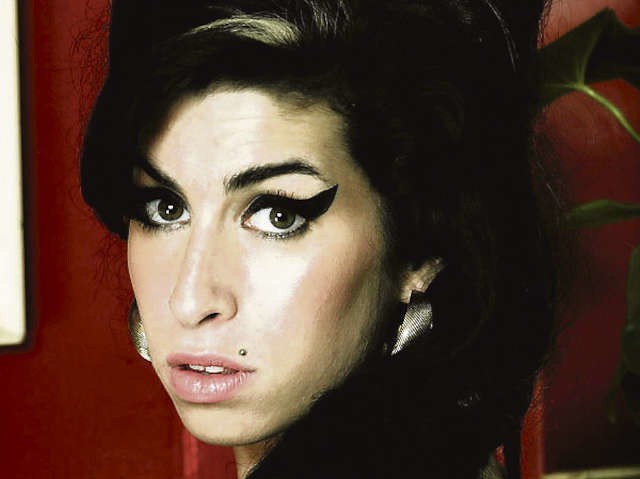 Amy Winehouse dołączyła do tzw. klubu 27, który tworzą muzycy zmarli w wieku 27 lat - m.in. Jimi Hendrix, Janis Joplin, Jim Morrison, Kurt Cobain