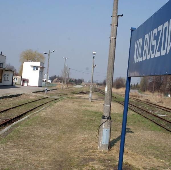 Nowy peron w Kolbuszowej będzie miał 400 metrów długości, 55 centymetrów wysokości i prawie 10 metrów szerokości.