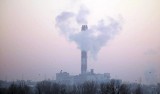 Stan powietrza w Polsce: Smog i zanieczyszczenie. Bardzo złe powietrze, a miasto robi ankietę