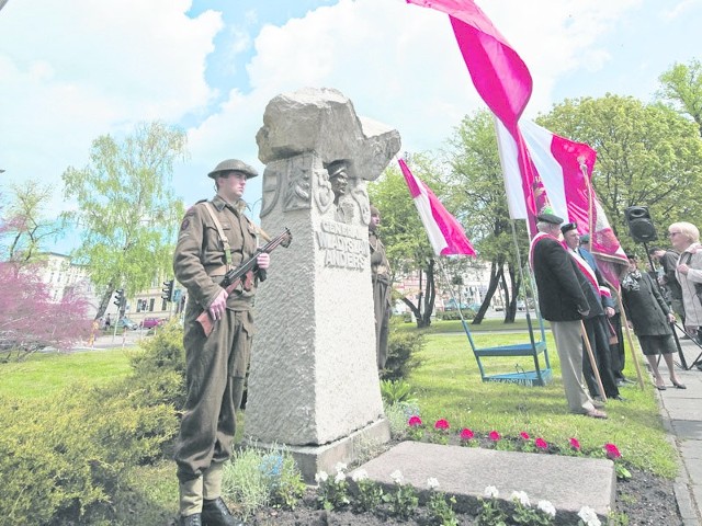 Koszalińskie uroczystości upamiętniające bitwę o Monte Cassino jak co roku odbyły się przed pomnikiem gen. Wł. Andersa