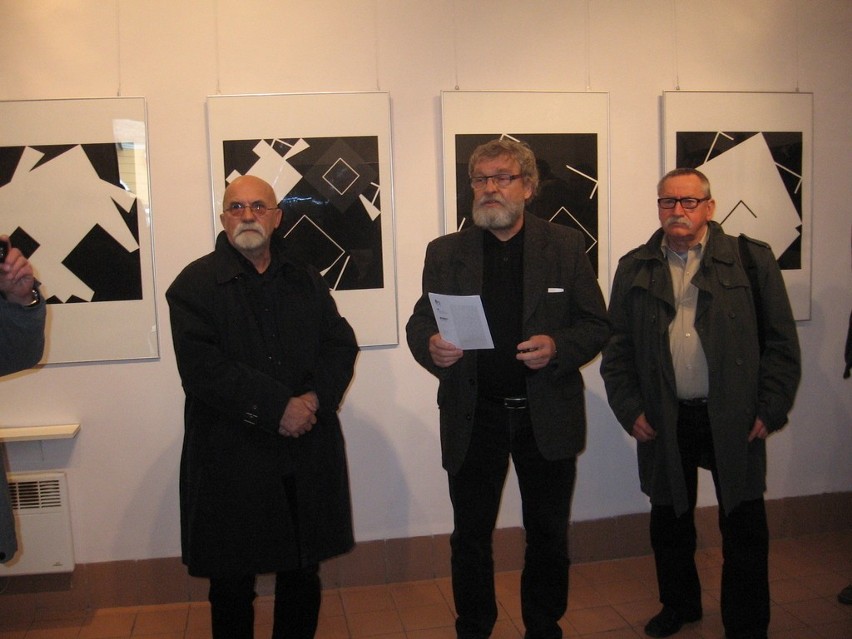 O wystawie mówił Wiesław Jelonek, kurator Rogatki.