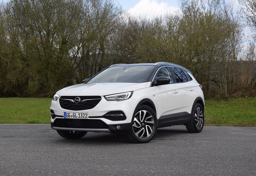 Opel Grandland X...