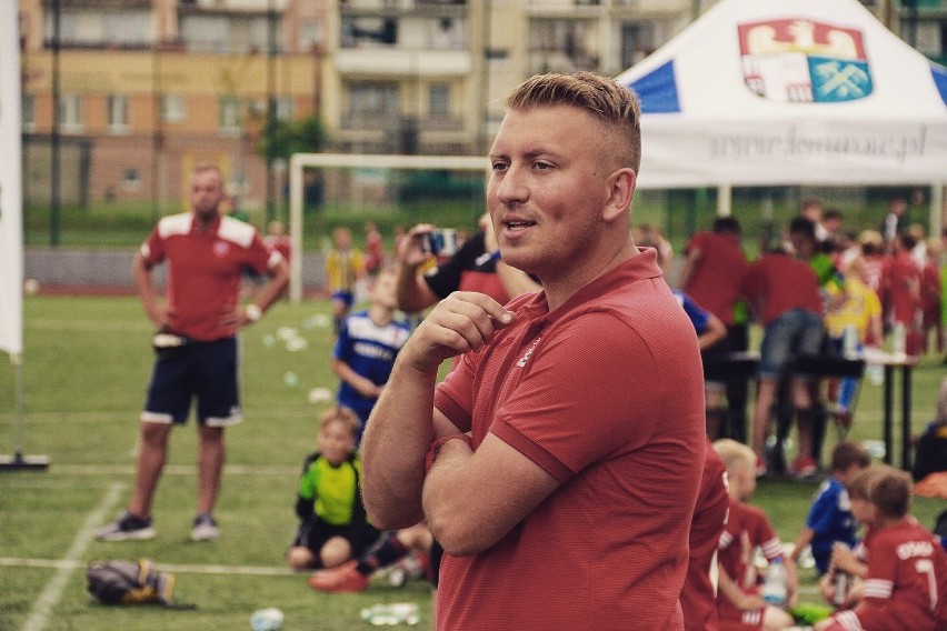 Trener Roku: Adrian Kasprzyk   APN Knurów, Piłka nożna