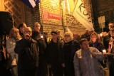 „Przeciwko upartyjnieniu sądów” - demonstracja KOD także w Toruniu