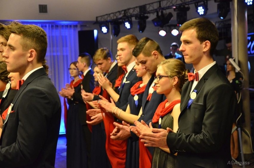 Studniówka klas Zespołu Szkół nr 1 im. Legionów Polskich w...