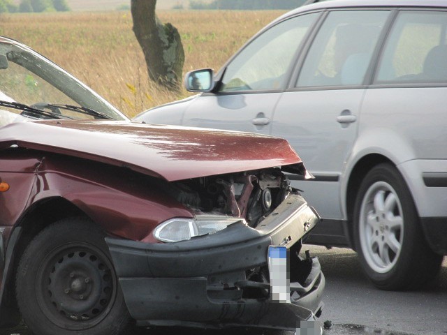 Wypadek na skrzyżowaniu Parnowo - Laski Koszalińskie.