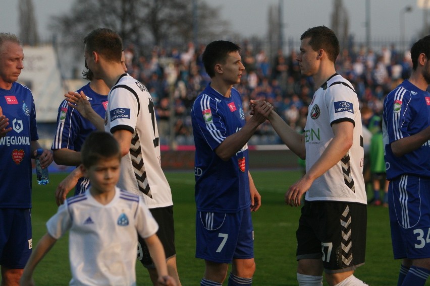 Ruch Chorzów - Polonia Warszawa 2:1 [RELACJA]  Urodzinowy prezent dla Niebieskich