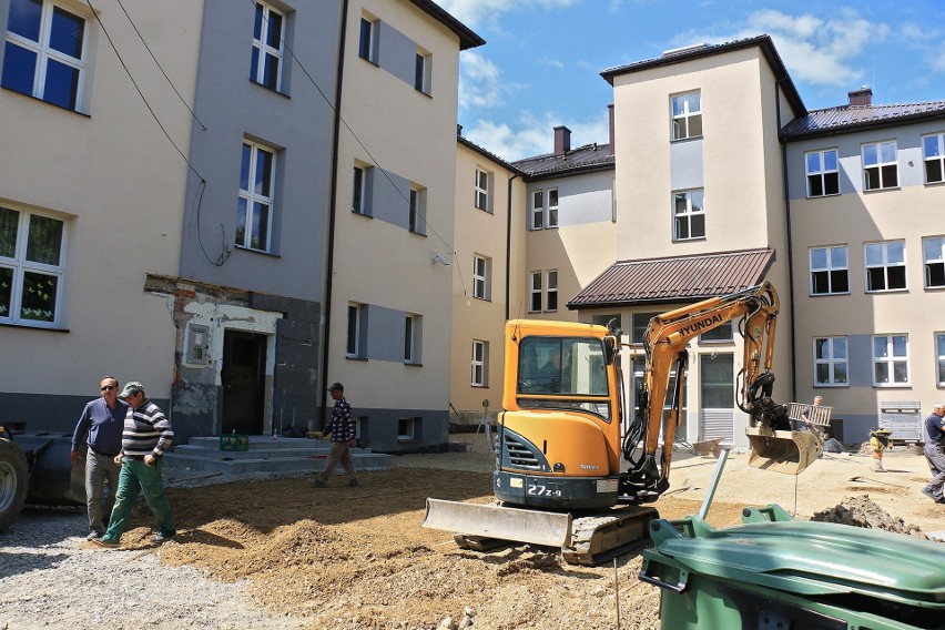 Budowa nowej części SP w Mietniowie kosztowała prawie 6,5...