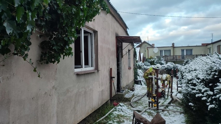Tragiczne odkrycie podczas gaszenia pożaru w jednym z domów we Władysławowie - 10 grudnia 2022 r.