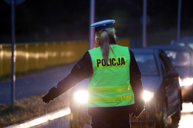 W poniedziałek rano policjanci z zielonogórskie drogówki sprawdzali trzeźwość kierowców na rondzie łączącym ulice Pileckiego, Nową i Jagodową.