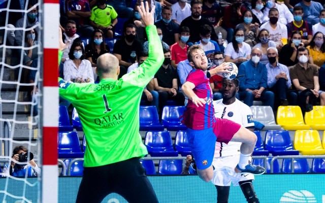 Barca pokonała PSG Handball i wróciła na pozycję lidera grupy B Ligi Mistrzów piłkarzy ręcznych.