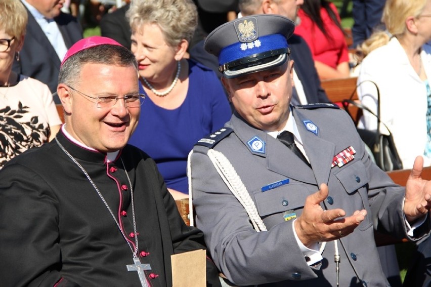 Krajowa inauguracja roku szkolnego 2016/2017 odbyła się w...