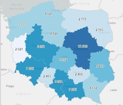 U góry mapa szczepień z ostatniej doby. A jak wygląda suma...