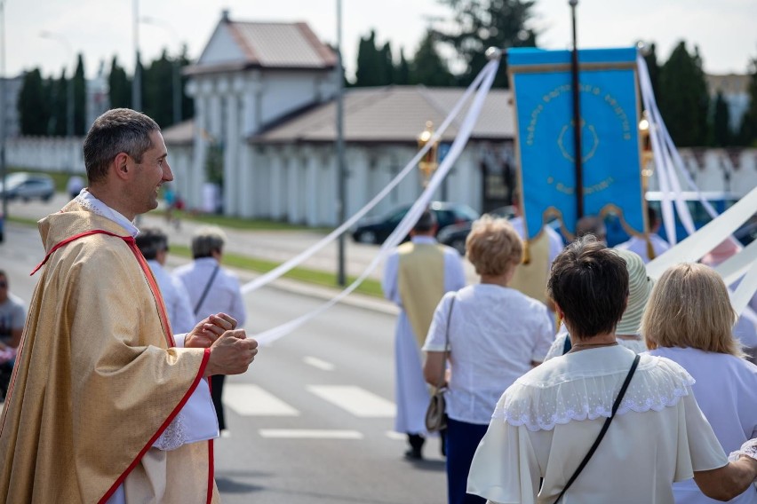 11.06.2020 Procesja na Boże Ciało na osiedlu Antoniuk