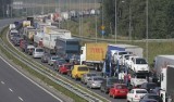 Wypadek na A4 w Mysłowicach. Droga jest nieprzejezdna. Potężny korek w kierunku Katowic