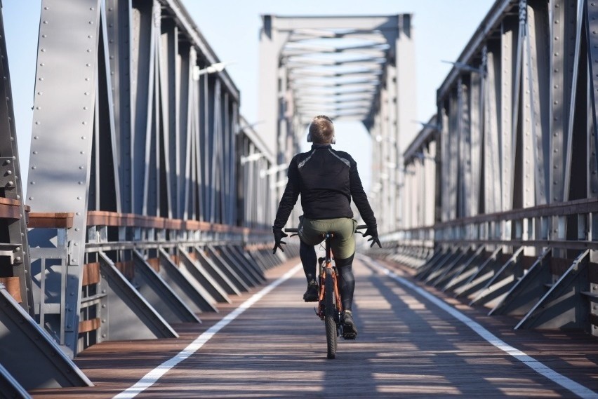 Most w Stanach to część ścieżki rowerowej Kolej na rower