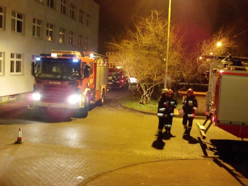 W akcji w szpitalu uczestniczyło osiem zastępów strażaków