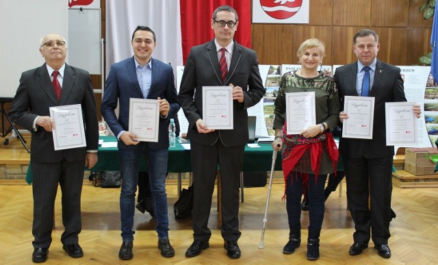Laureaci powiatowego etapu plebiscytu "Człowiek Roku Krono 2016"
