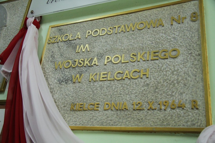 Szkoła Podstawowa numer 8 w Kielcach świętowała 65-lecie [WIDEO, zdjęcia]