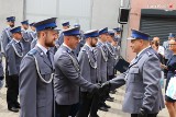Będzin. Święto policjantów w KPP. Ponad 90 stróżów prawa otrzymało awanse na wyższe stopnie  