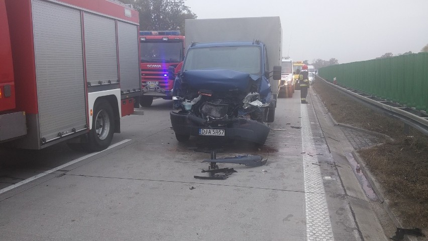 Wypadek na A4 pod Wrocławiem. Droga była zablokowana (ZDJĘCIA)