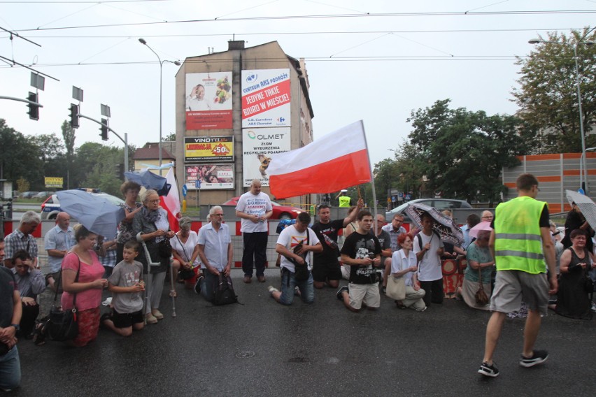 Chorzów: 3 sierpnia, pikieta przed Teatrem Rozrywki