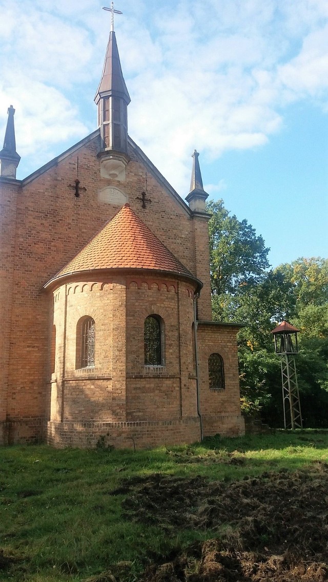Kościół w Sobolicach pochodzi z połowy XIX wieku
