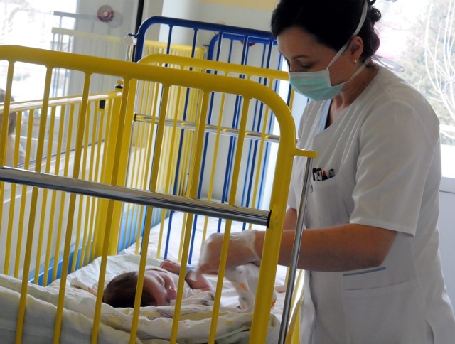 Najwięcej  hospitalizowanych dzieci na oddziale  ma  infekcje jelitowo-żołądkowe wywołane przez rotawirusy i norowirusy