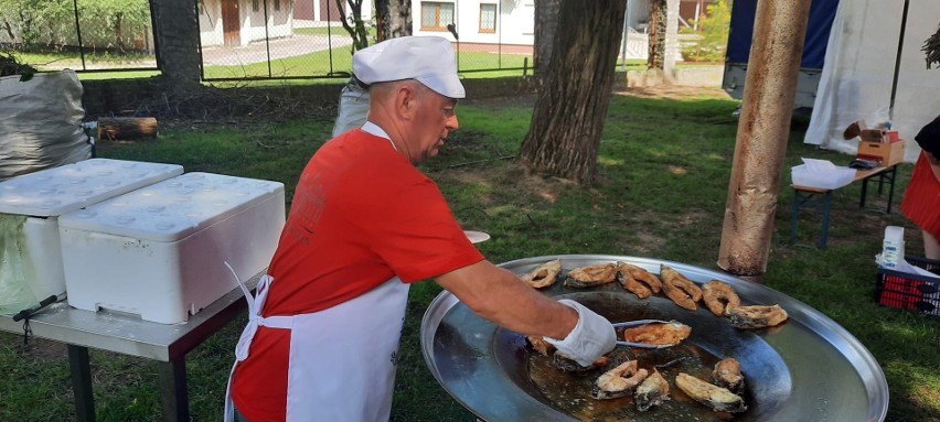 Etnofestiwal na zamku w Niemodlinie. Są stoiska z rękodziełem, tradycyjną żywnością i napitkami oraz sporo muzyki. Można też zwiedzać zamek