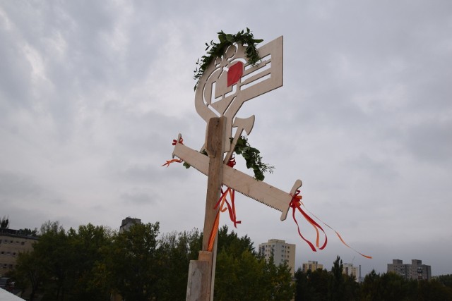 Uroczystość zawieszenia wiechy w Centrum Matki i Dziecka