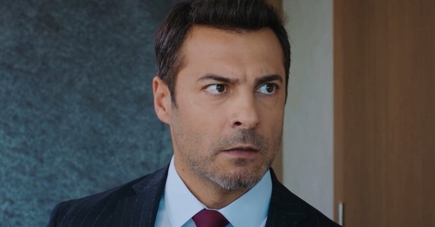 Jaki prywatnie jest Kaya z serialu „Zakazany owoc”? Gra go Barış Kılıç! Wszystko, co wiemy o przystojnym tureckim aktorze 