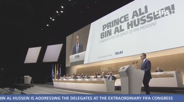 Kandydat na prezydenta FIFA Książę Ali Bin Al-Hussein z...