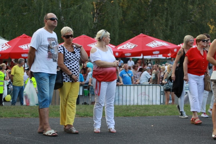 IRA i The Chance bawili dąbrowian w niedzielę w Parku...