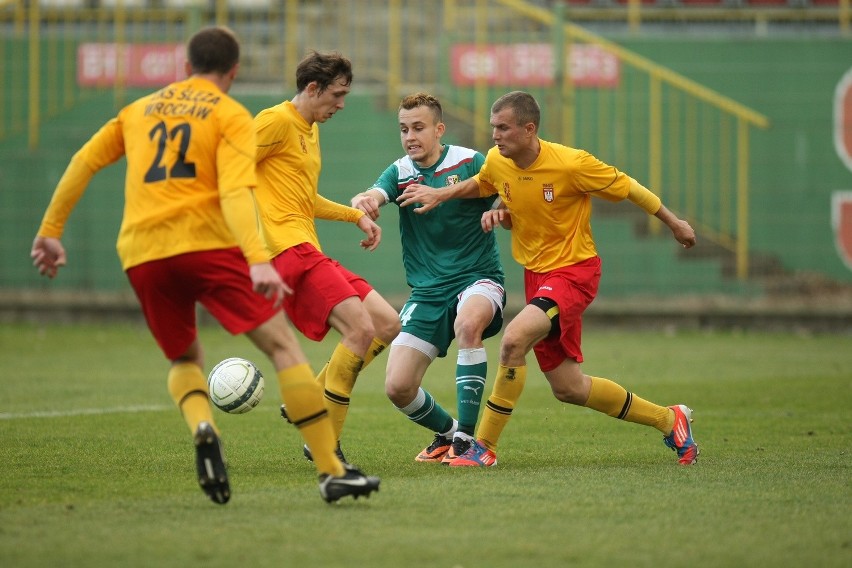 Piłka nożna: Śląsk II - Ślęza Wrocław 0:1 (ZDJĘCIA)