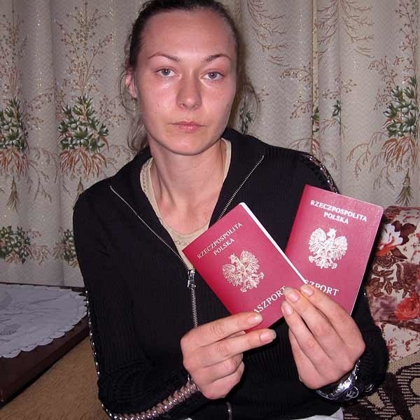 - Chcę wierzyć, że moje dzieci nie zostały jeszcze wywiezione z Polski. Że jest szansa na ich odzyskanie. Mam przecież ich paszporty - mówi Bernardetta Wróbel, matka Enrica i Carmine.