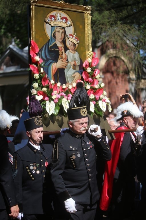 Pielgrzymka do Piekar Śląskich z prezydentem Andrzejem Dudą