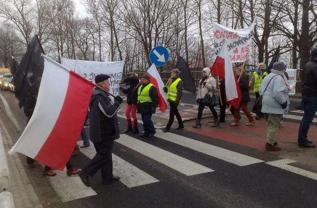 Protest na drodze krajowej nr 6 w Karwicach.
