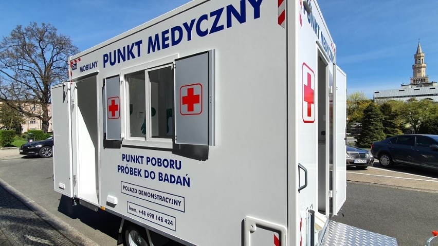 Mobilny punkt medyczny przygotowany przez Bliss Polska z...