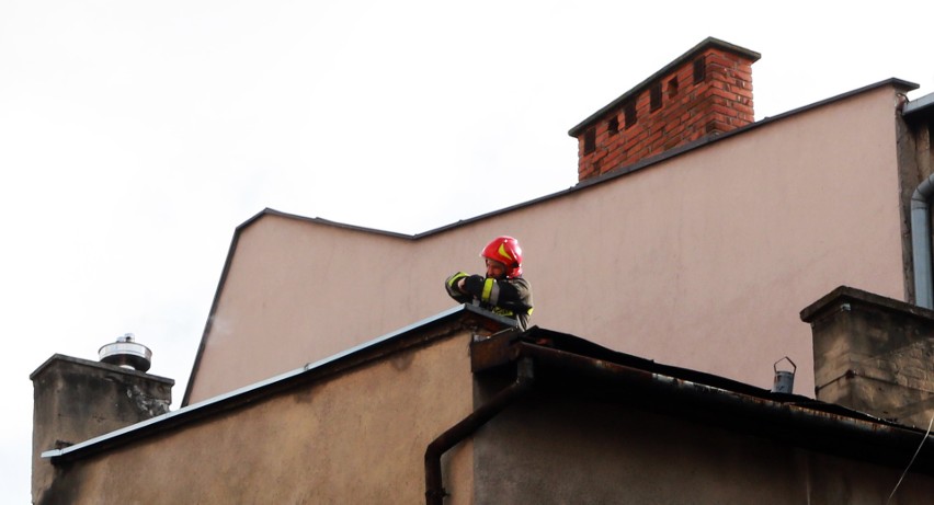 Nowy Sącz. Strażacy ratowali dach kamienicy