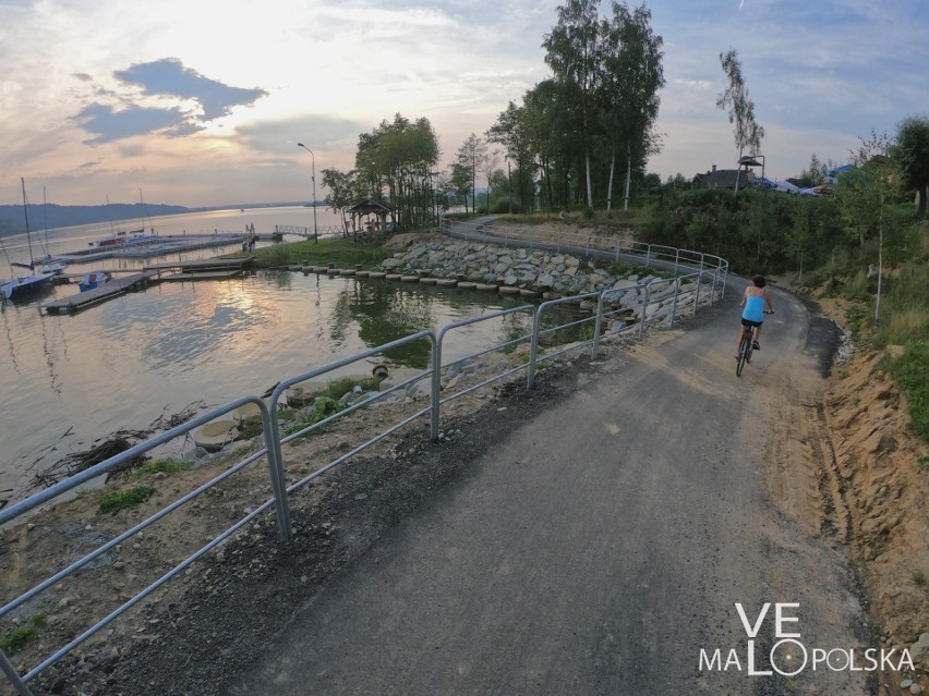 Powstaje "rowerowy raj" wokół Jeziora Czorsztyńskiego [IMPONUJĄCE ZDJĘCIA]