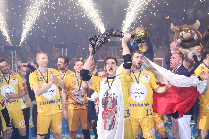 Vive Tauron Kielce po horrorze wygrał z Veszprem i zwyciężył w Lidze Mistrzów