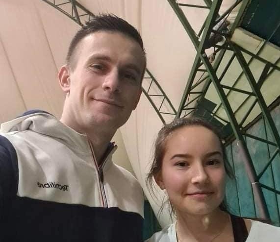 Kamila Popławska z trenerem Piotrem Półkośnikiem
