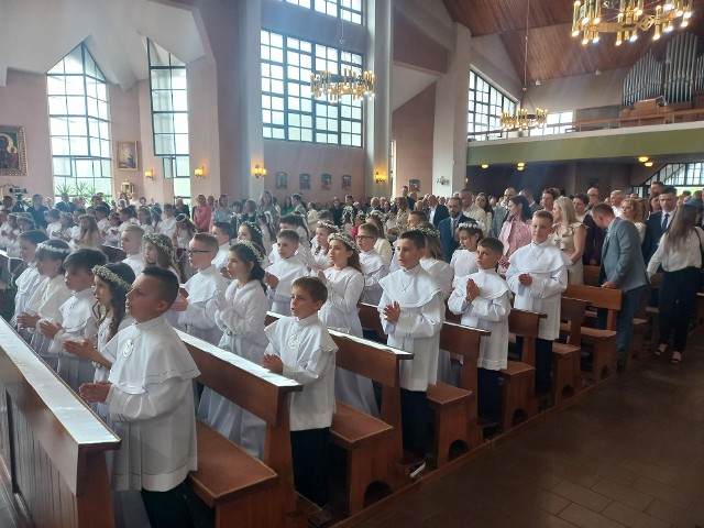 Komunia w parafii Świętej Trójcy w Starachowicach