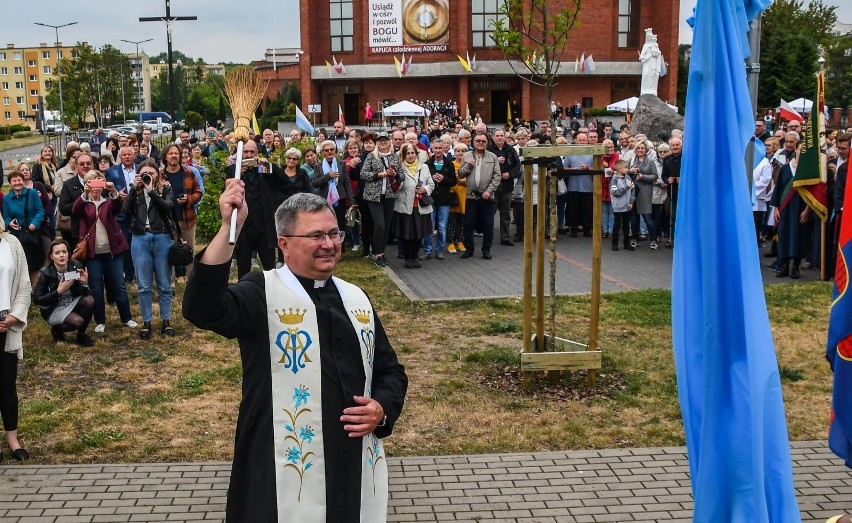 Nowy skwer w Fordonie - oficjalnie pod nazwą Matki Bożej Wspomożycielki Wiernych [zdjęcia]