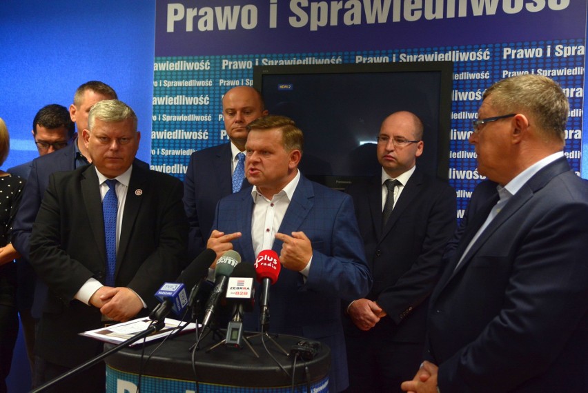 Wybory samorządowe 2018 w Radomiu. Prawo i Sprawiedliwość ocenia program wyborczy prezydenta Radosława Witkowskiego sprzed czterech lat