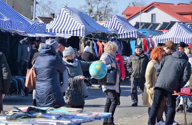 Pchli Targ w Tarnobrzegu. W niedzielę, 20 marca można tu było kupić niemal wszystko.