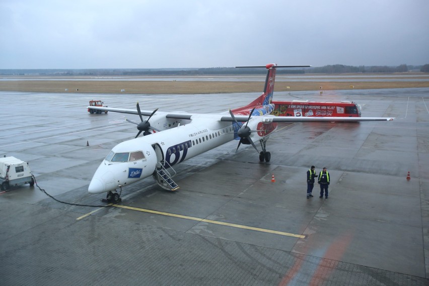 Samolot linii LOT z Katowic do Warszawy został zawrócony na...