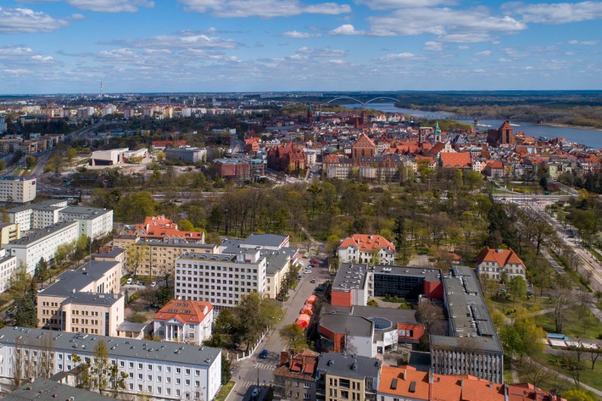 Koronawirus w Toruniu i regionie: nowe zakażenia i kolejny rekord [4.08.2020]