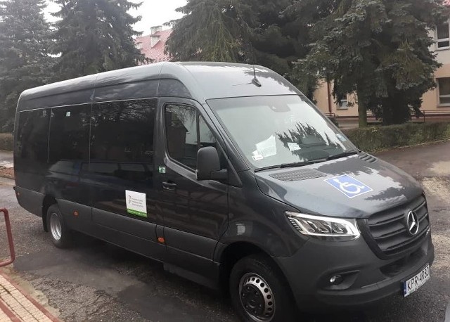 Nowy autobus dla DPS w Łyszkowicach