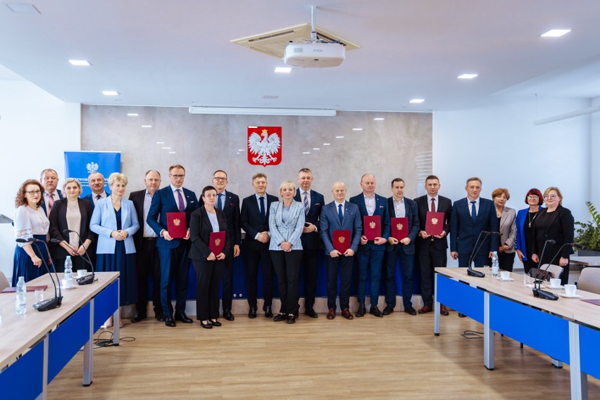 Samorządy z regionu radomskiego otrzymały ponad 12,7 milionów złotych z Rządowego Fundusz Rozwoju Dróg